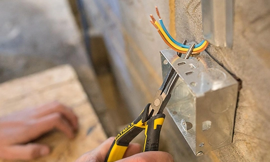 Outlet Repair Services​